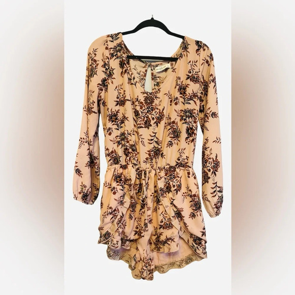 Abercrombie & Fitch Pants - Abercrombie & Fitch Long Sleeve Shorts Jumper Romper in Floral Rose Large